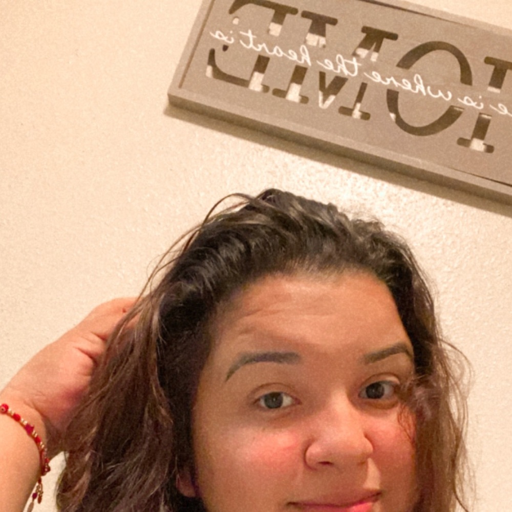 Meet your Posher, Gabriela